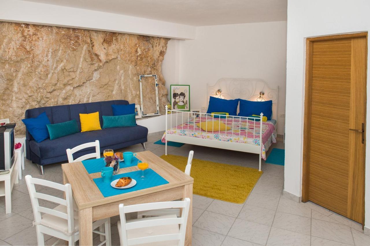 Apartmani Stine Donji Okrug  Ngoại thất bức ảnh