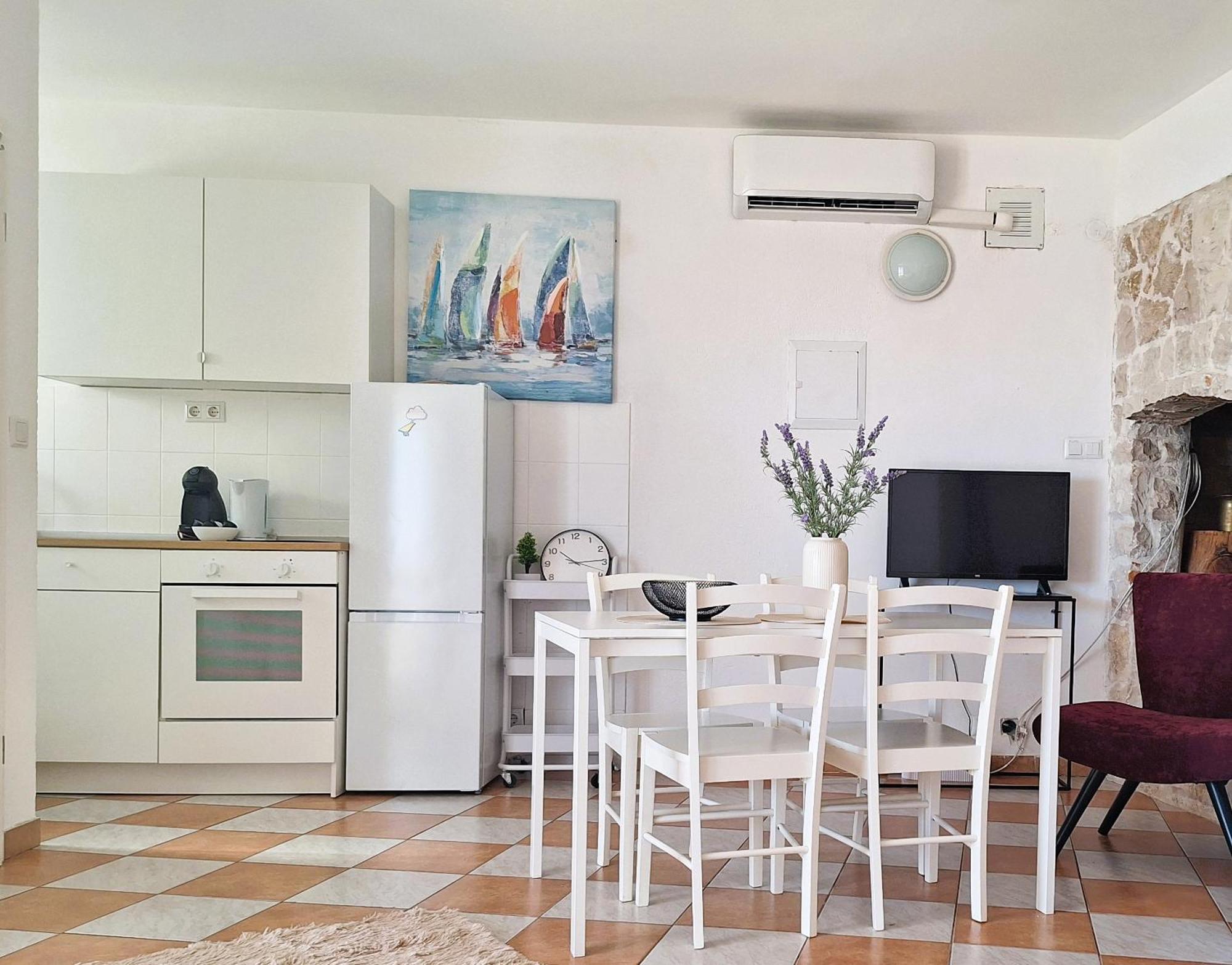 Apartmani Stine Donji Okrug  Ngoại thất bức ảnh
